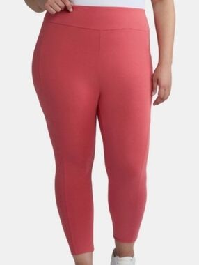 Terra & Sky. Plus Size High-Rise Capri Leggings. Size 4X. NWT.